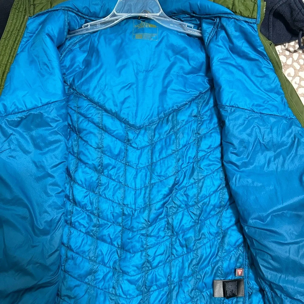 THE NORTH‎ FACE THERMOBALL HYBRID PRIMALOFT JACKET - MEN'S Medium